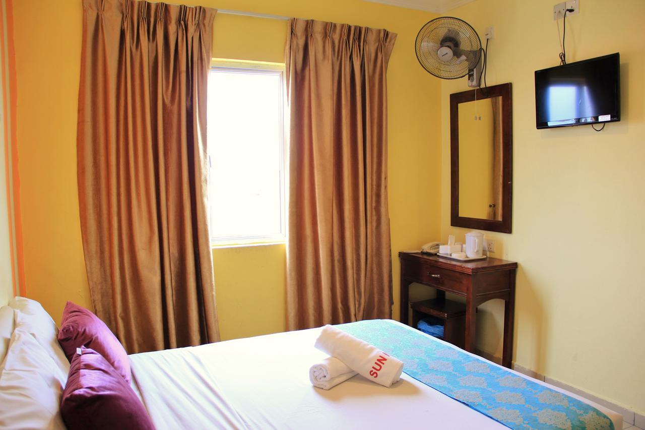 Sun Inns Hotel Sitiawan Exterior foto